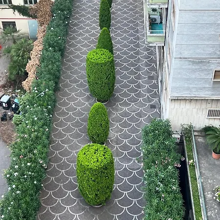 Luce, Silenzio ed Eleganza nel Cuore di Roma-2